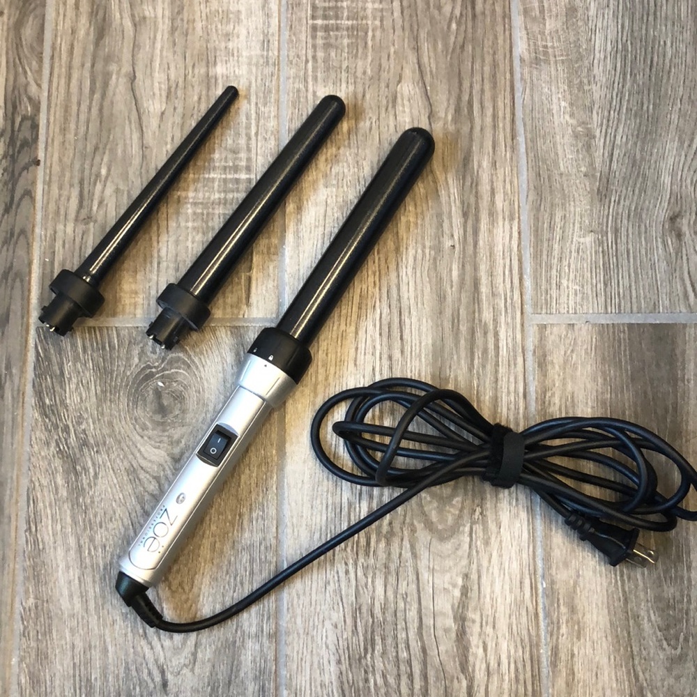 Zoe hair wand with 3 attachments